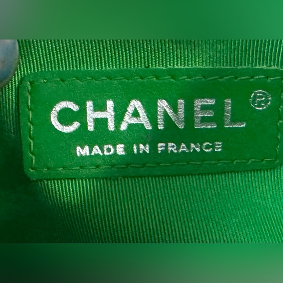 Chanel Green Quilted Patent Leather Flap Boy Bag - Picture 11 of 13